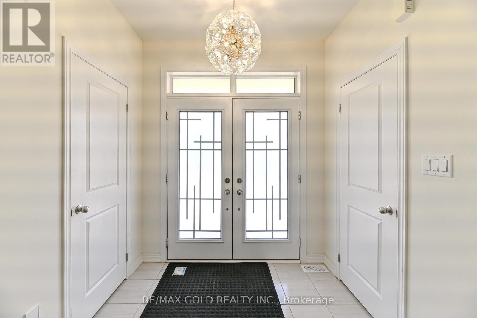 Property at 59 COBRIZA CRESCENT image 4