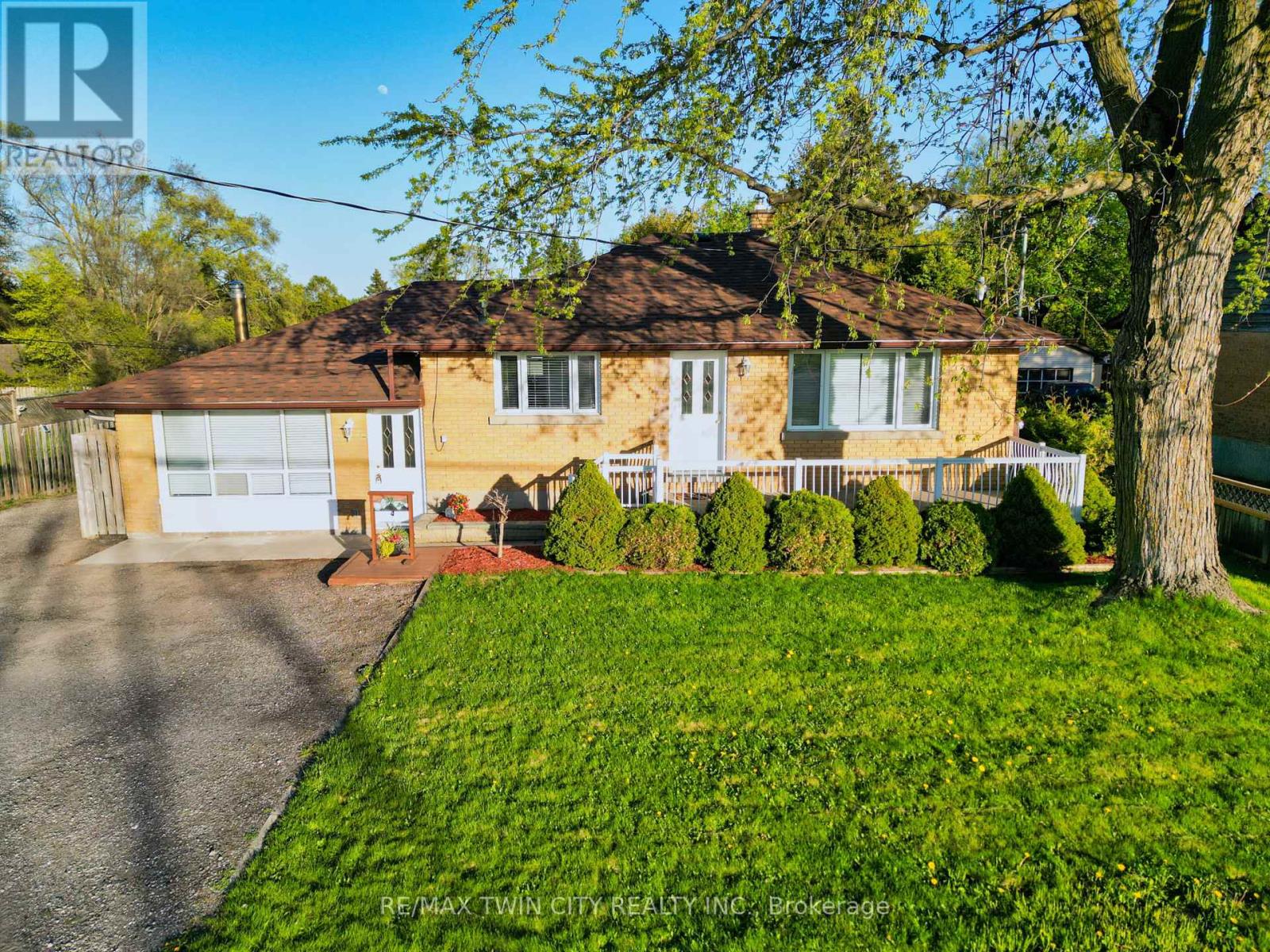 7011 Wellington Rd 124 Road, Guelph/eramosa, Ontario  N1H 6J4 - Photo 2 - X12244606