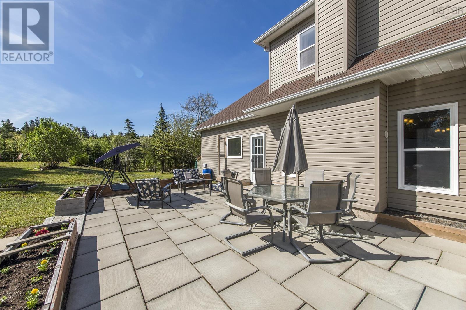 Property at 31 Grebe Avenue image 2