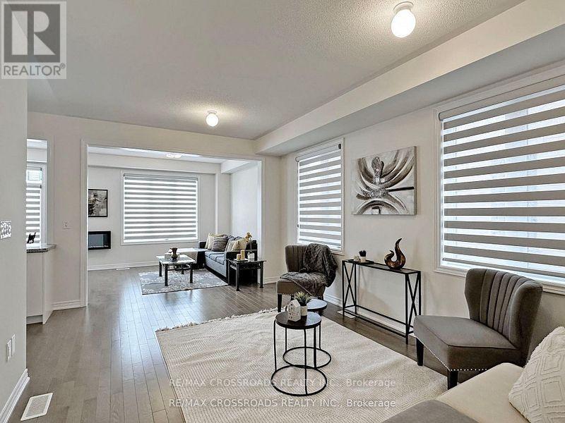Property at 87 CONARTY CRESCENT image 4