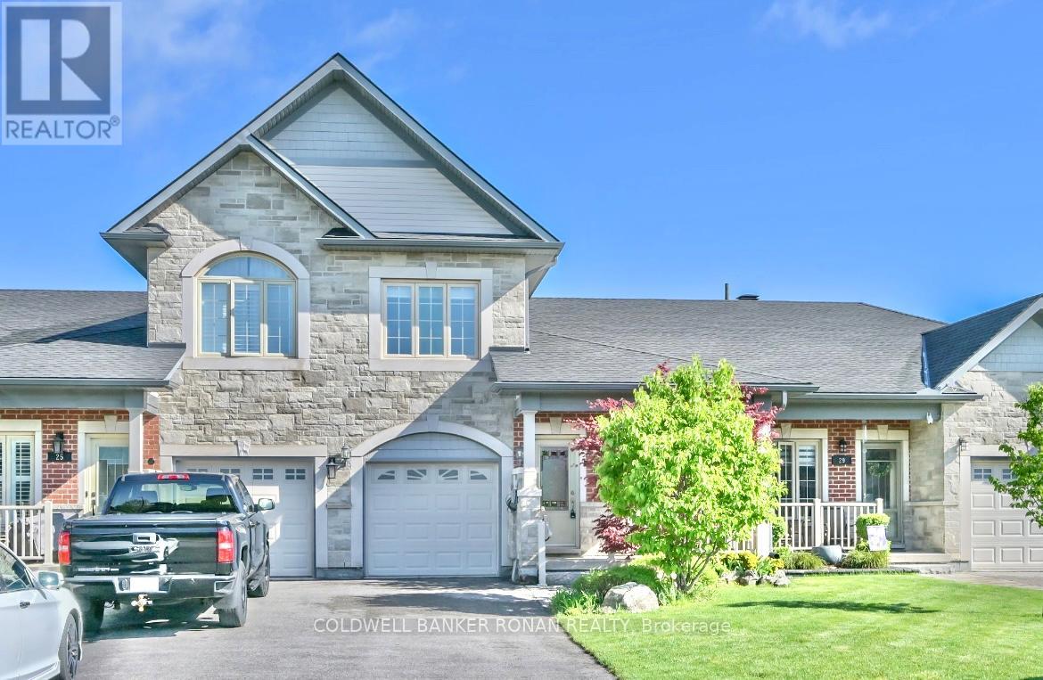 Property at 27 KINGSMERE CRESCENT image 1