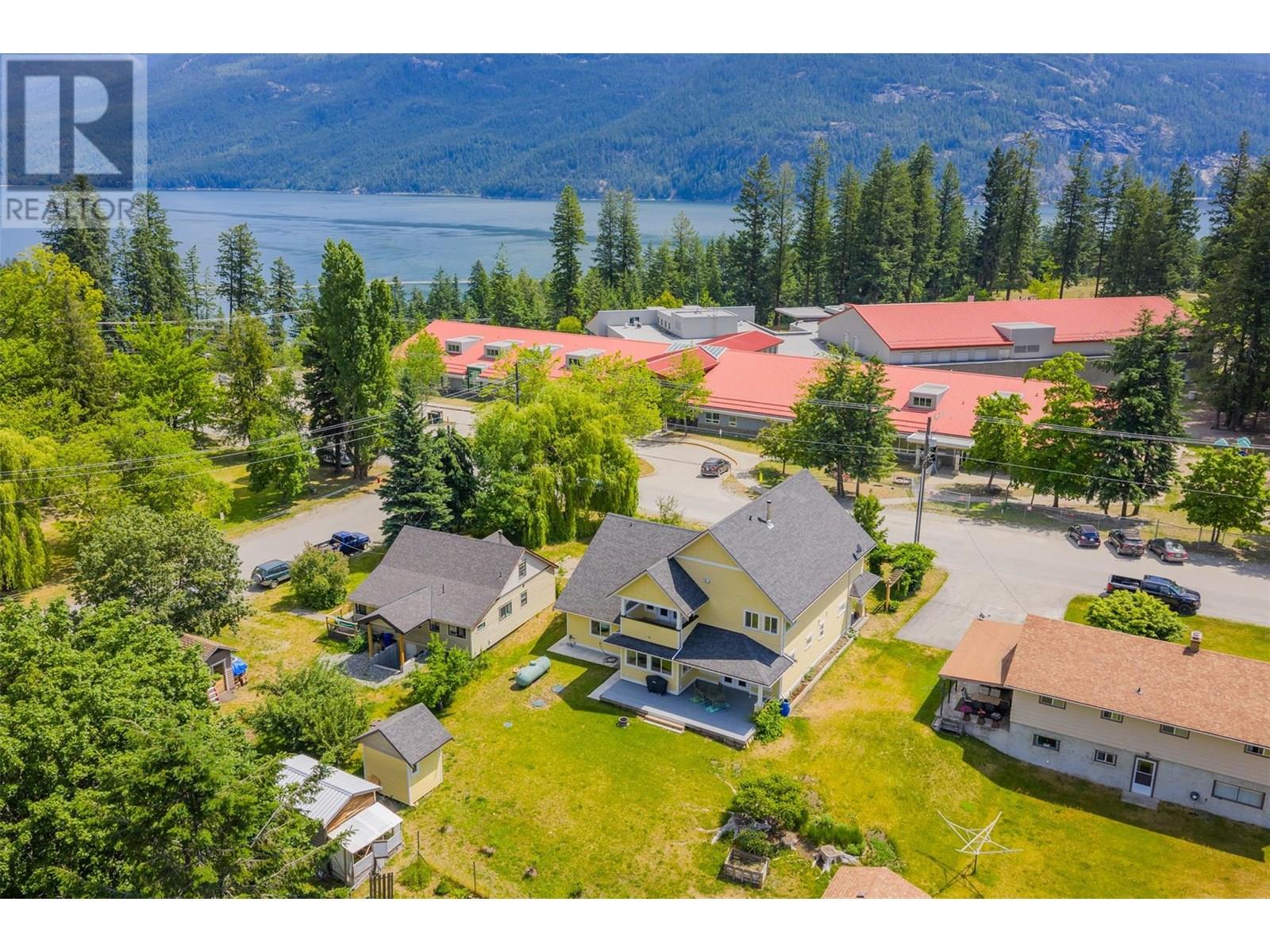 509 6th Street, Kaslo, British Columbia