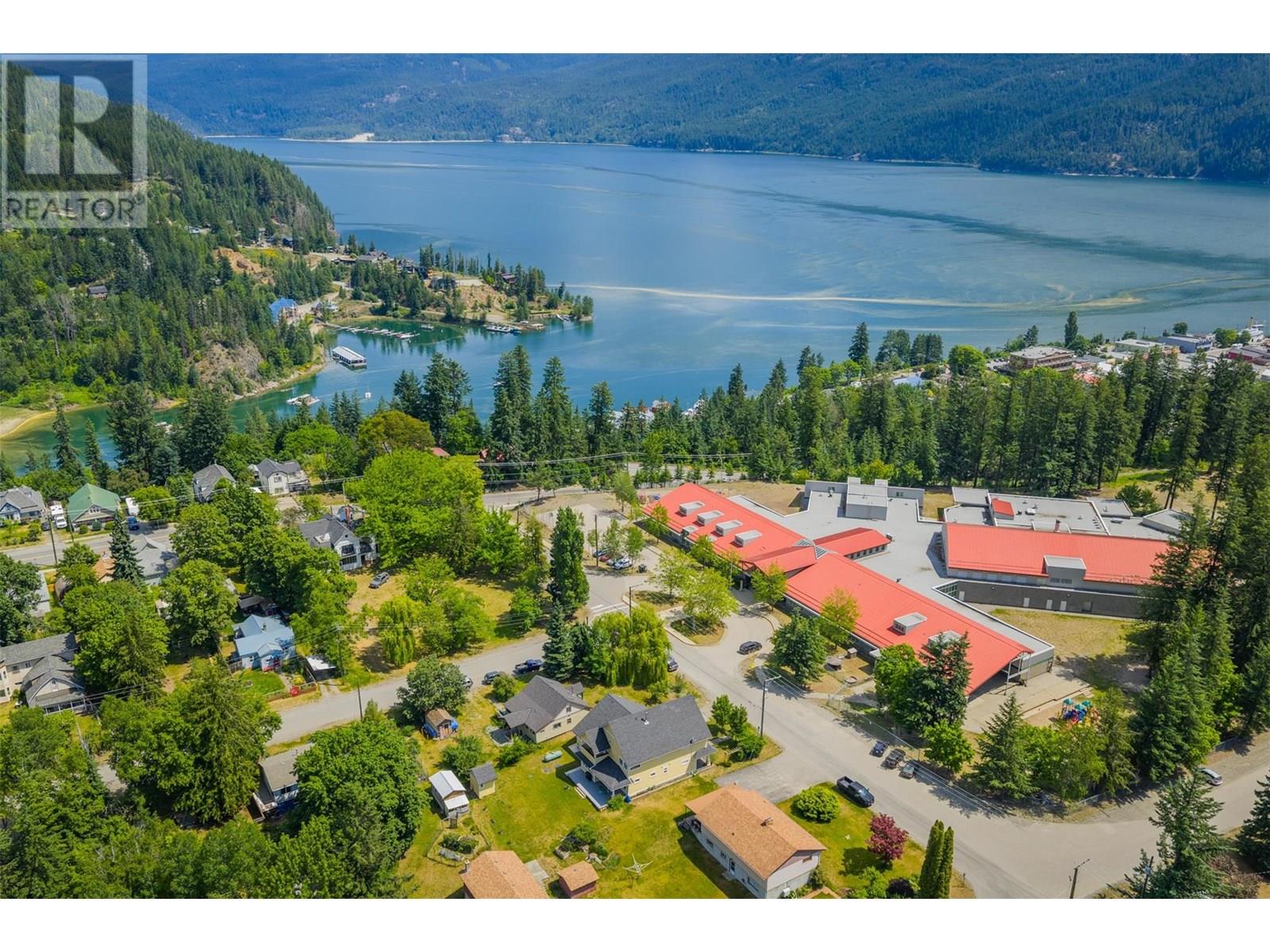 509 6th Street, Kaslo, British Columbia  V0G 1M0 - Photo 5 - 10353227