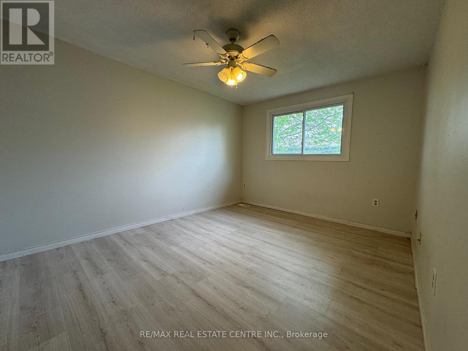 Property at 49 - 180 MARKSAM ROAD image 5