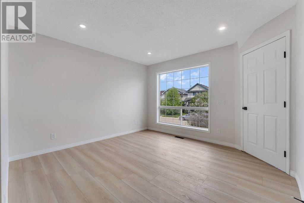 Property at 135 Hidden Way NW image 5