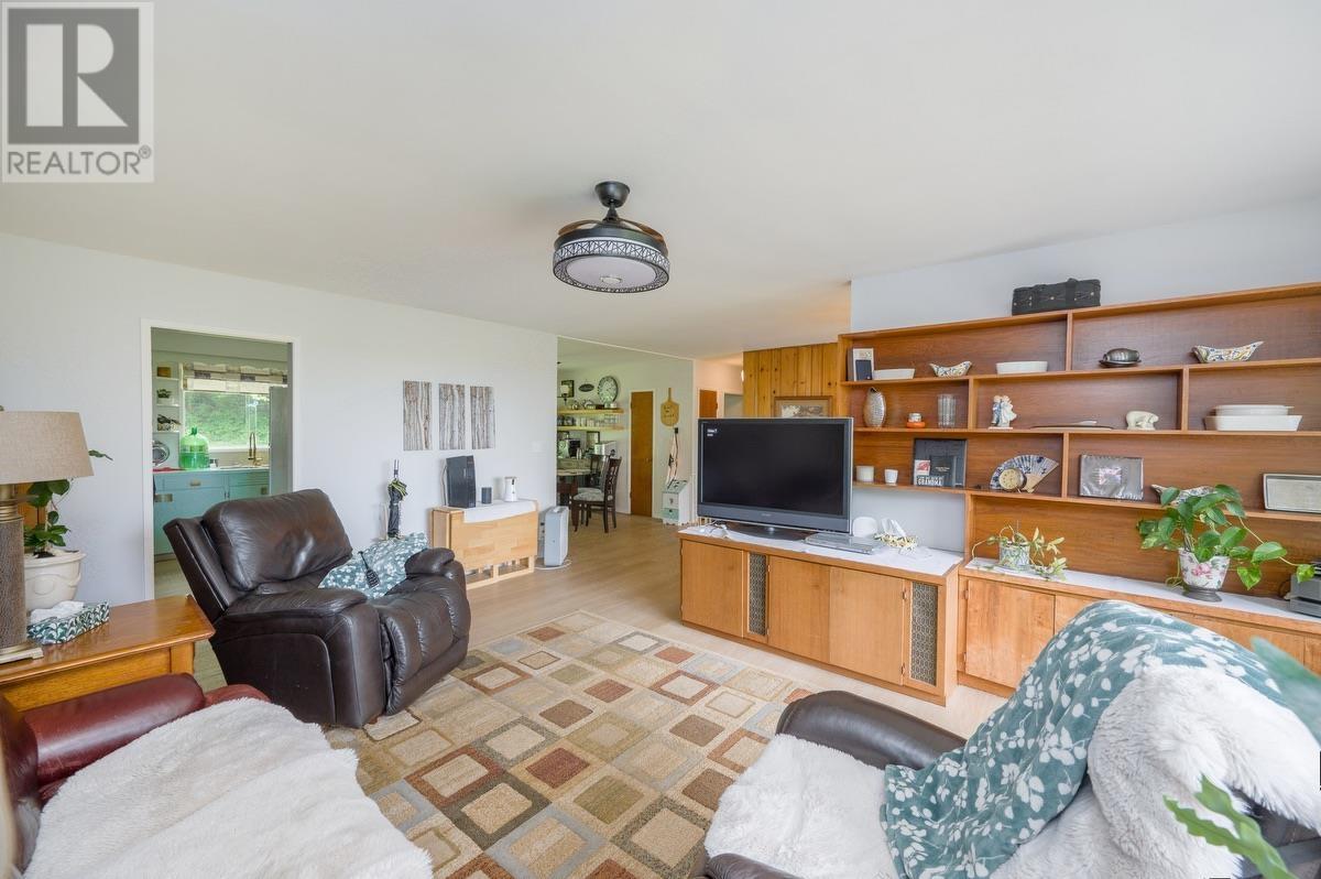 Property at 25050 MORRISETTE PLACE image 3