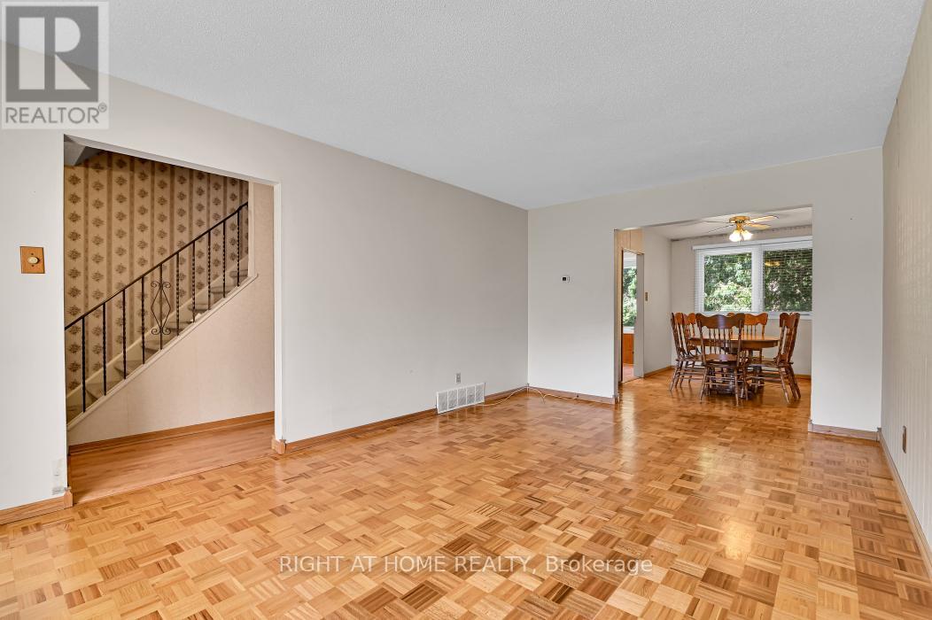 Property at 2483 GRAVELLE CRESCENT image 4