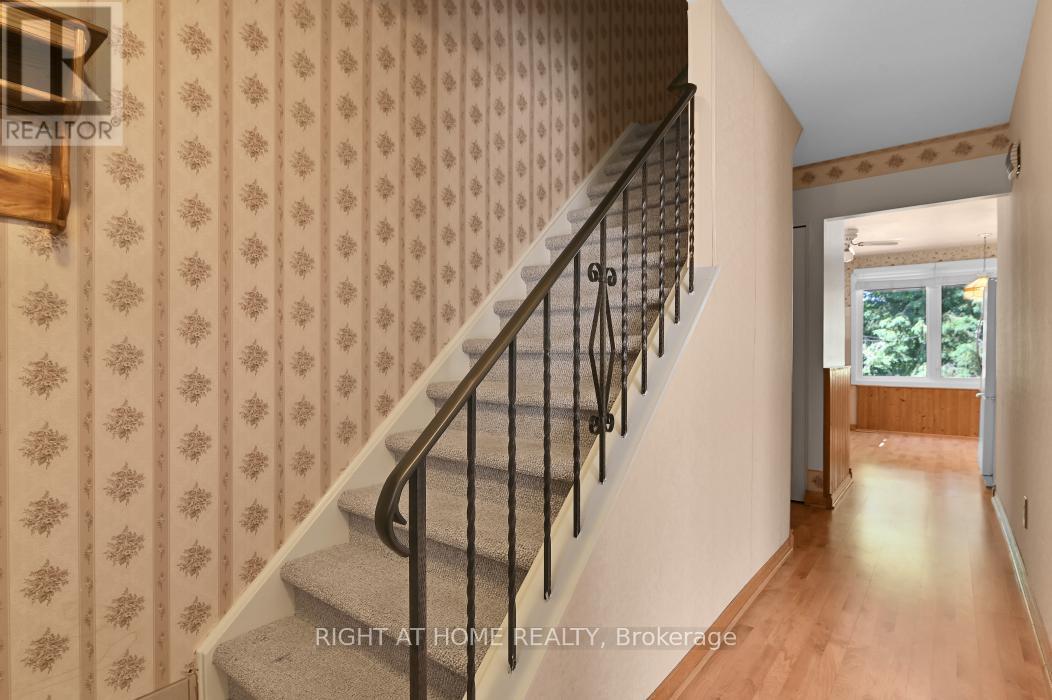 Property at 2483 GRAVELLE CRESCENT image 3