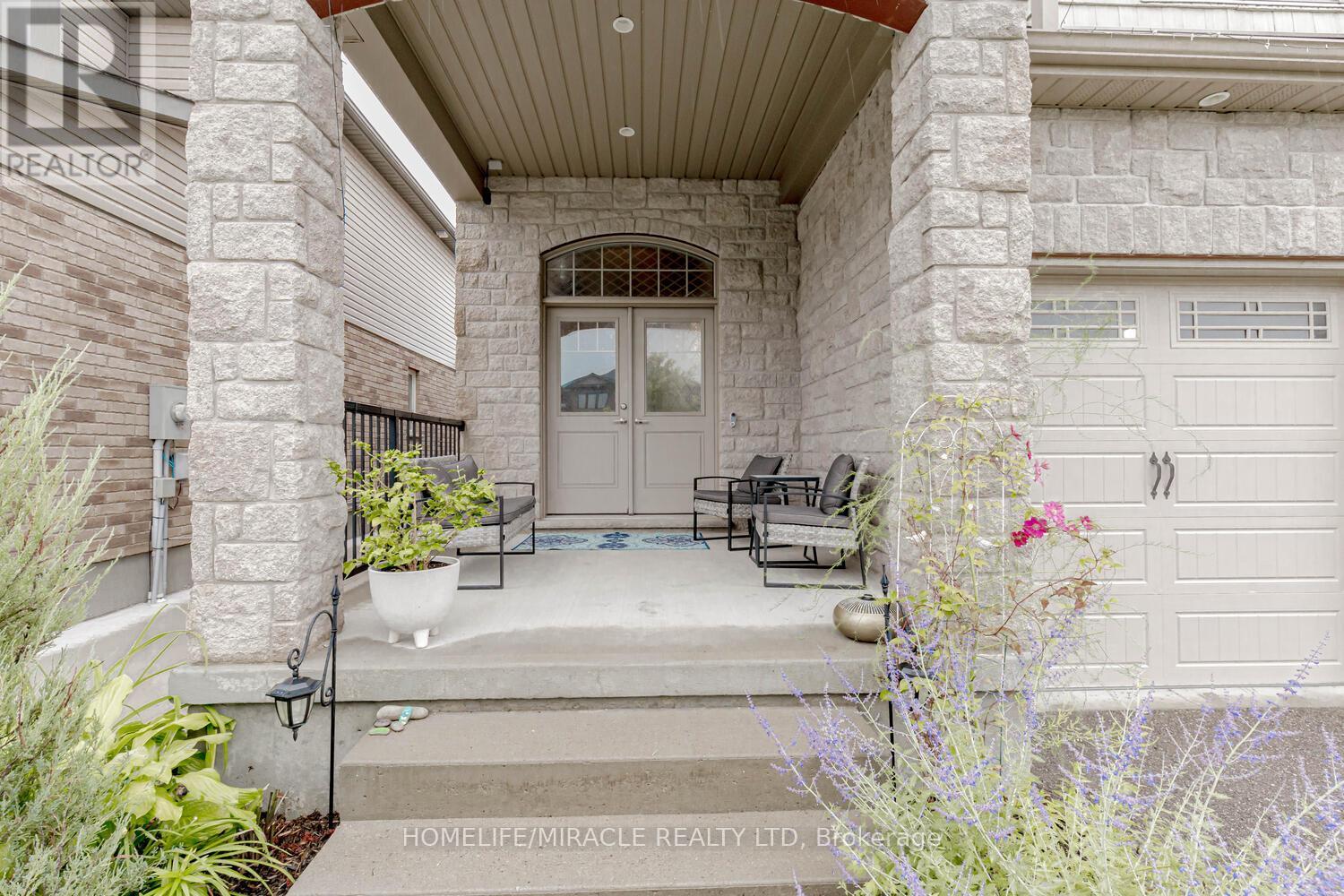 32 Mcintyre Lane, East Luther Grand Valley, Ontario  L9W 6W3 - Photo 5 - X12244729