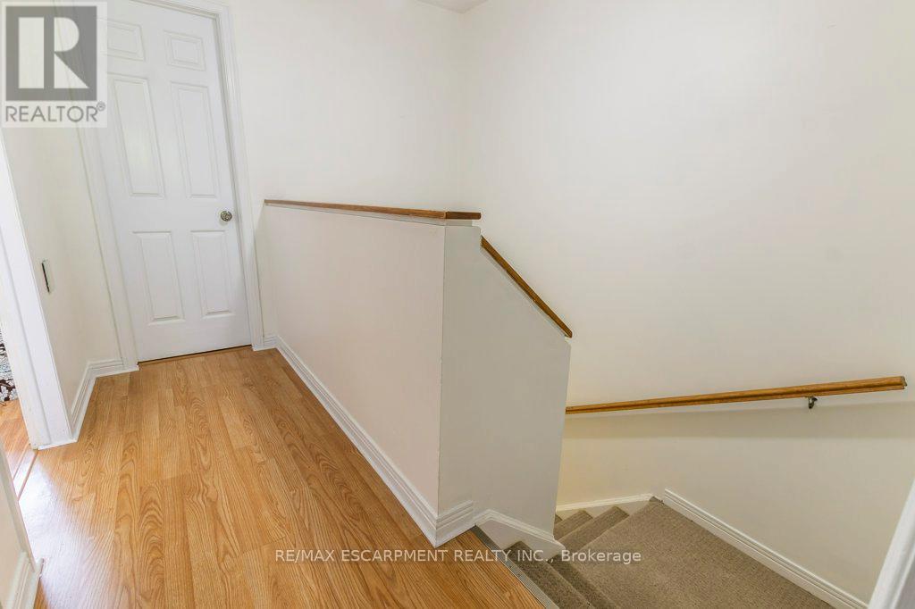 14 - 109 Wilson Street W, Hamilton, Ontario  L9G 1N4 - Photo 16 - X12244782