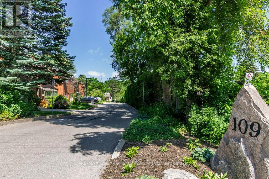 Property at 14 - 109 WILSON STREET W image 3