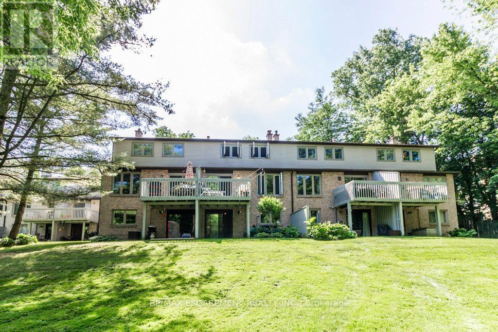 14 - 109 Wilson Street W, Hamilton, Ontario  L9G 1N4 - Photo 32 - X12244782