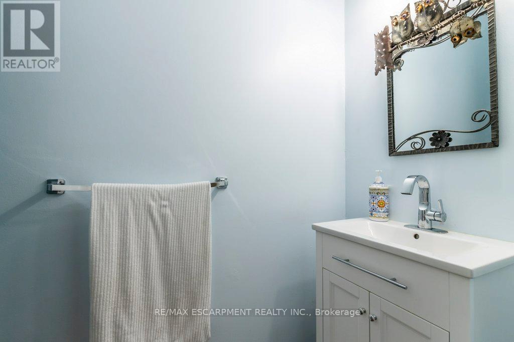 14 - 109 Wilson Street W, Hamilton, Ontario  L9G 1N4 - Photo 6 - X12244782