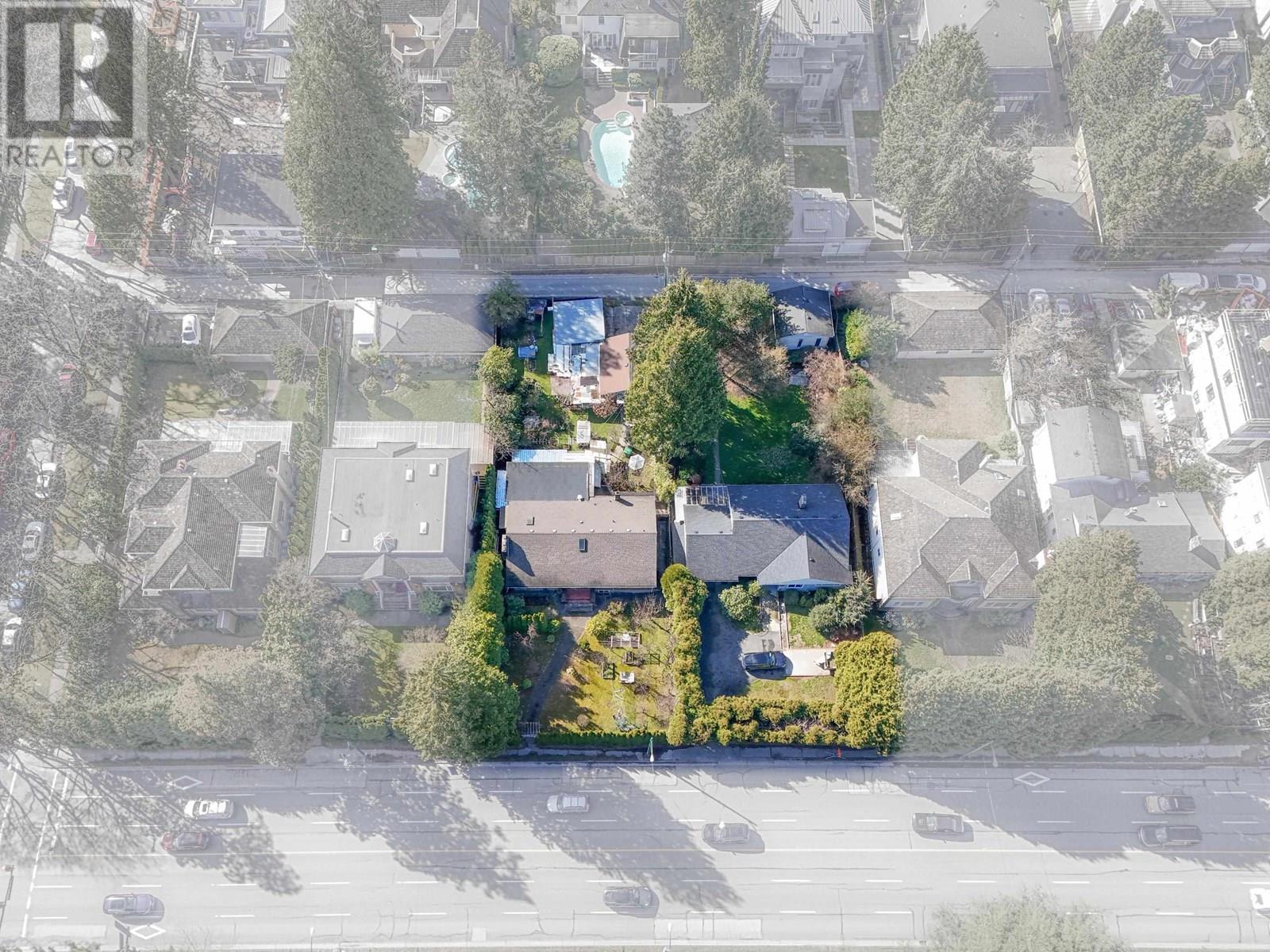 6045 Granville Street, Vancouver, British Columbia  V6M 3C9 - Photo 2 - R2968353