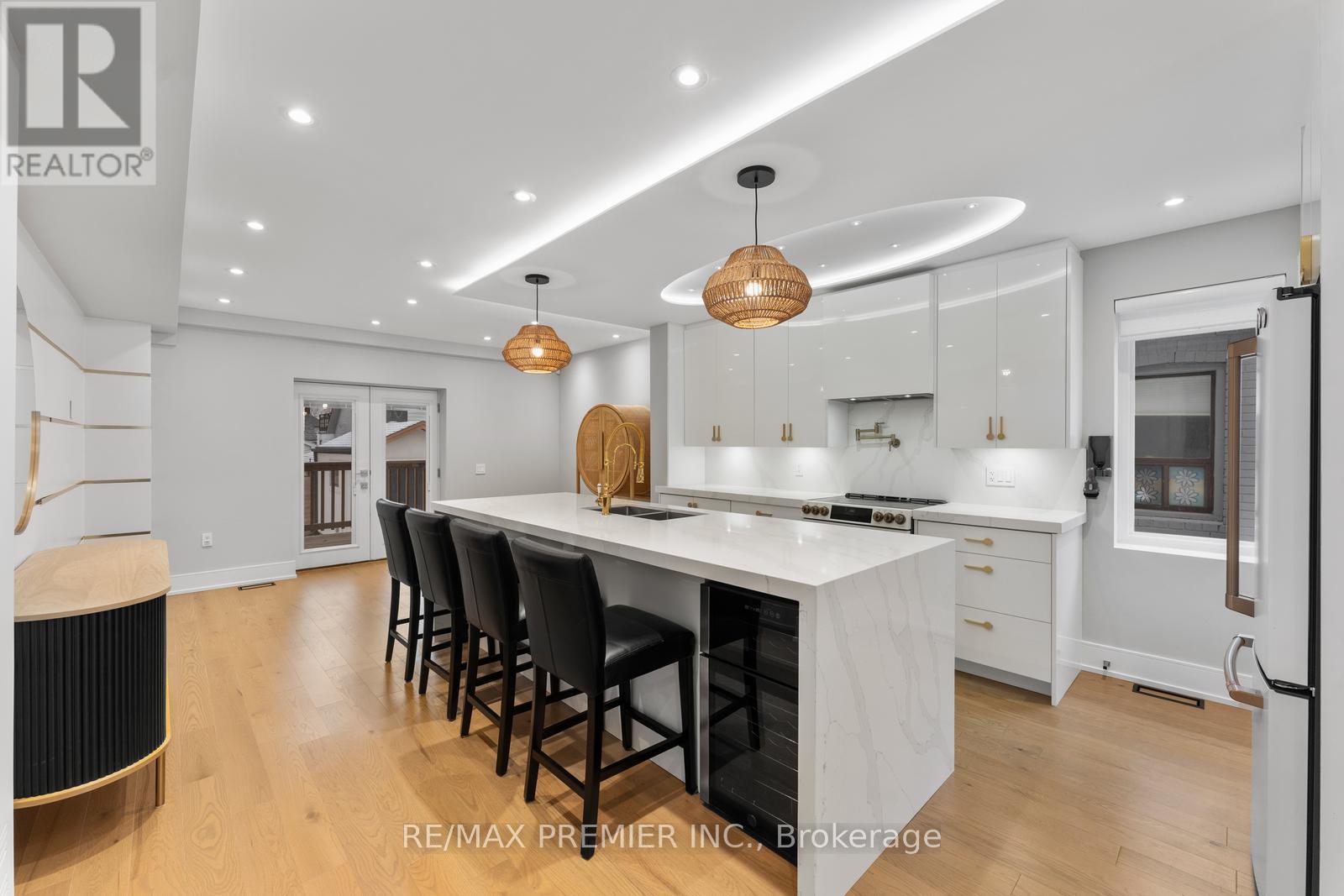 Property at 26 SEVENTEENTH STREET image 4