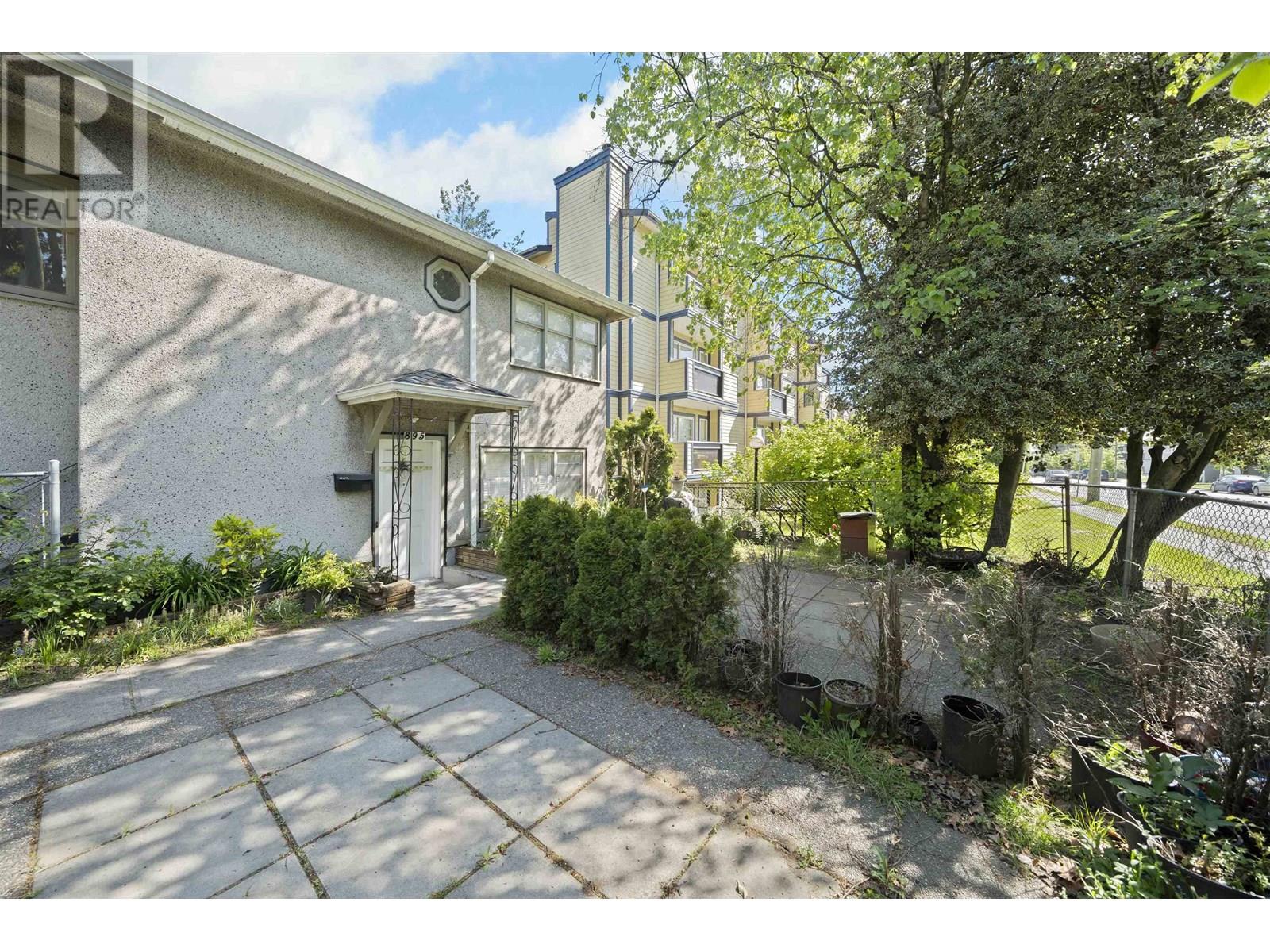 8594 Fremlin Street, Vancouver, British Columbia  V6P 3X2 - Photo 14 - R3019807