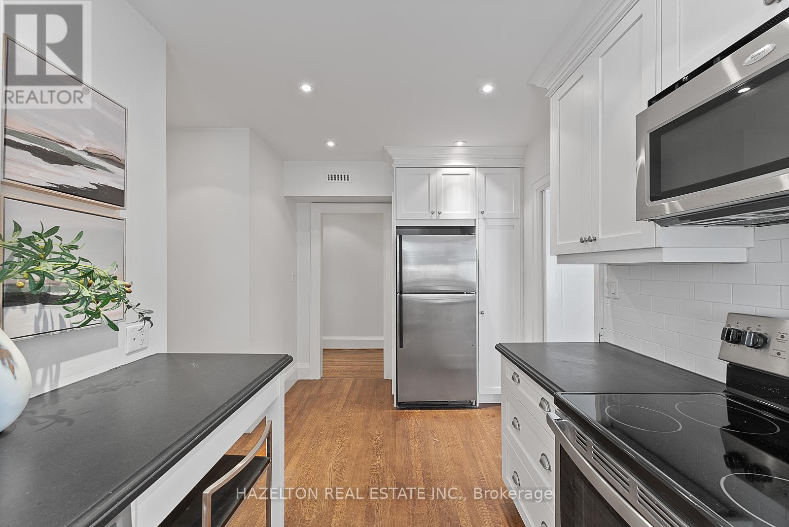A - 9 Clarendon Avenue, Toronto (Casa Loma), Ontario  M4V 1H8 - Photo 12 - C12244837