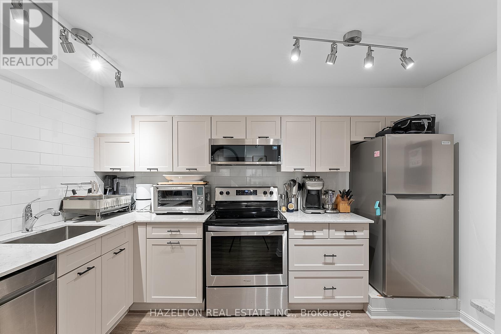 A - 9 Clarendon Avenue, Toronto (Casa Loma), Ontario  M4V 1H8 - Photo 29 - C12244837