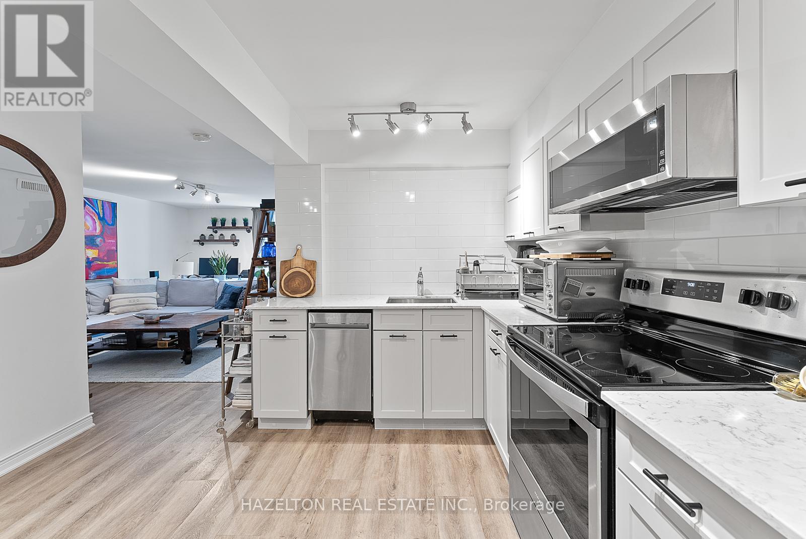 A - 9 Clarendon Avenue, Toronto (Casa Loma), Ontario  M4V 1H8 - Photo 30 - C12244837