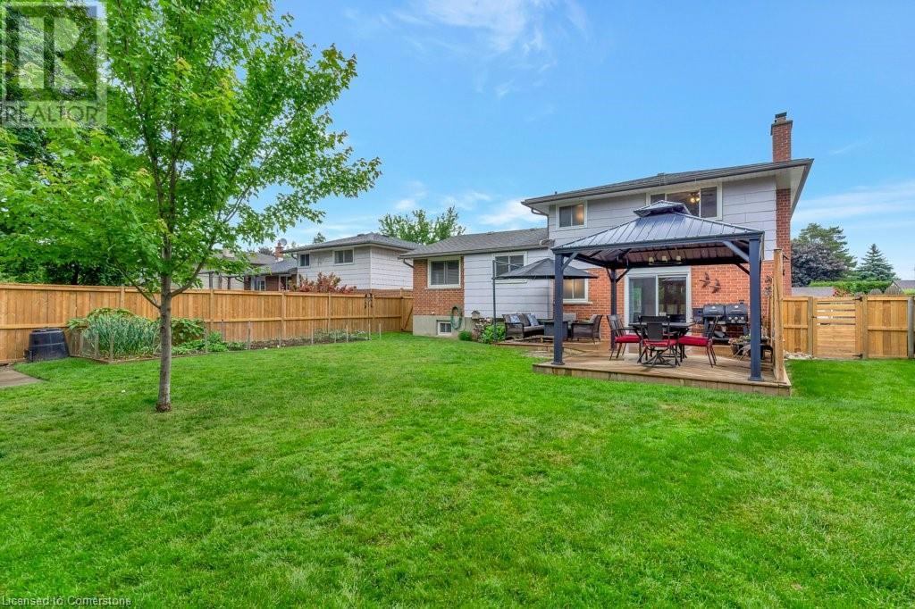 Property at 6 MEADOW Crescent image 2