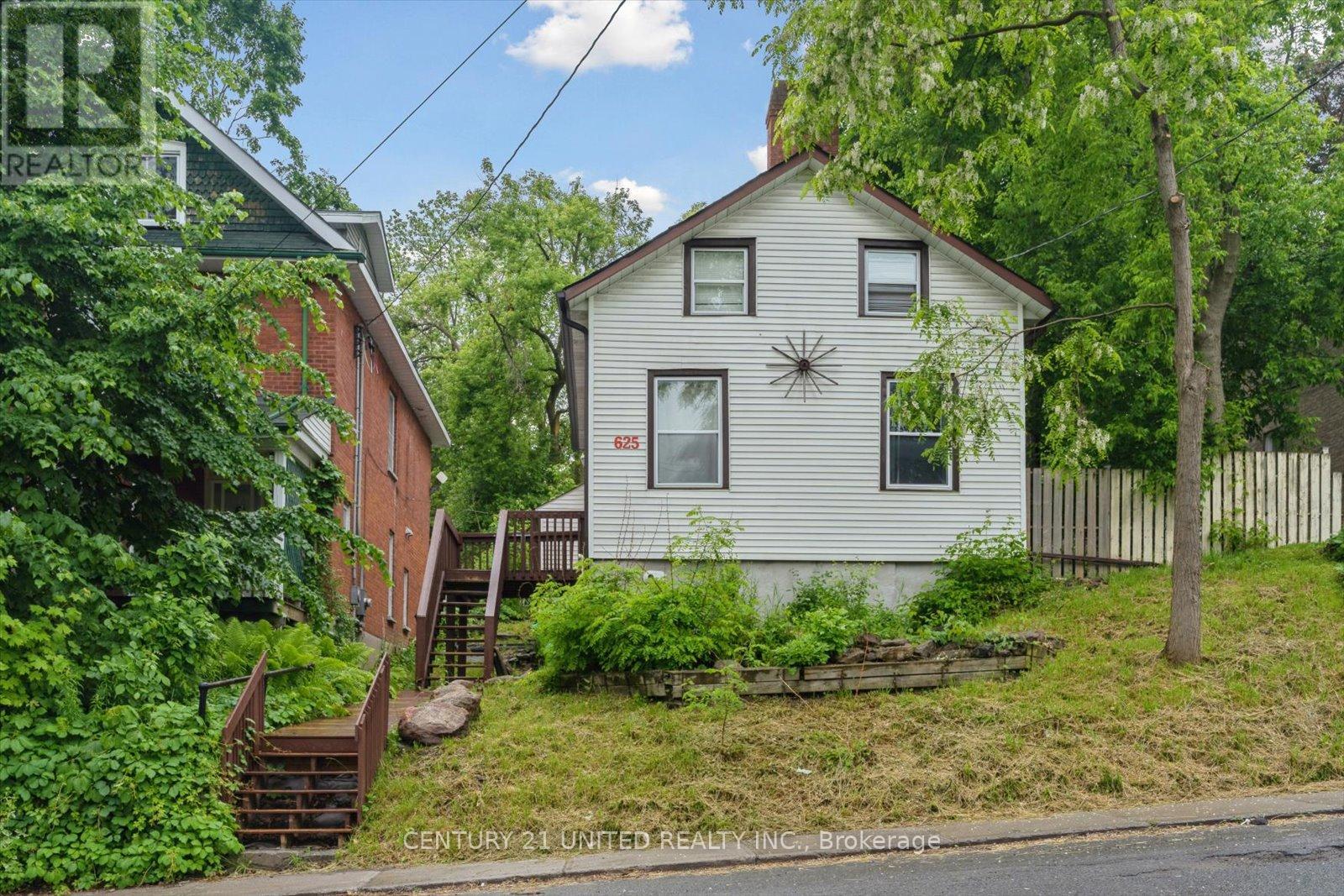 Property at 625 AYLMER STREET N image 3