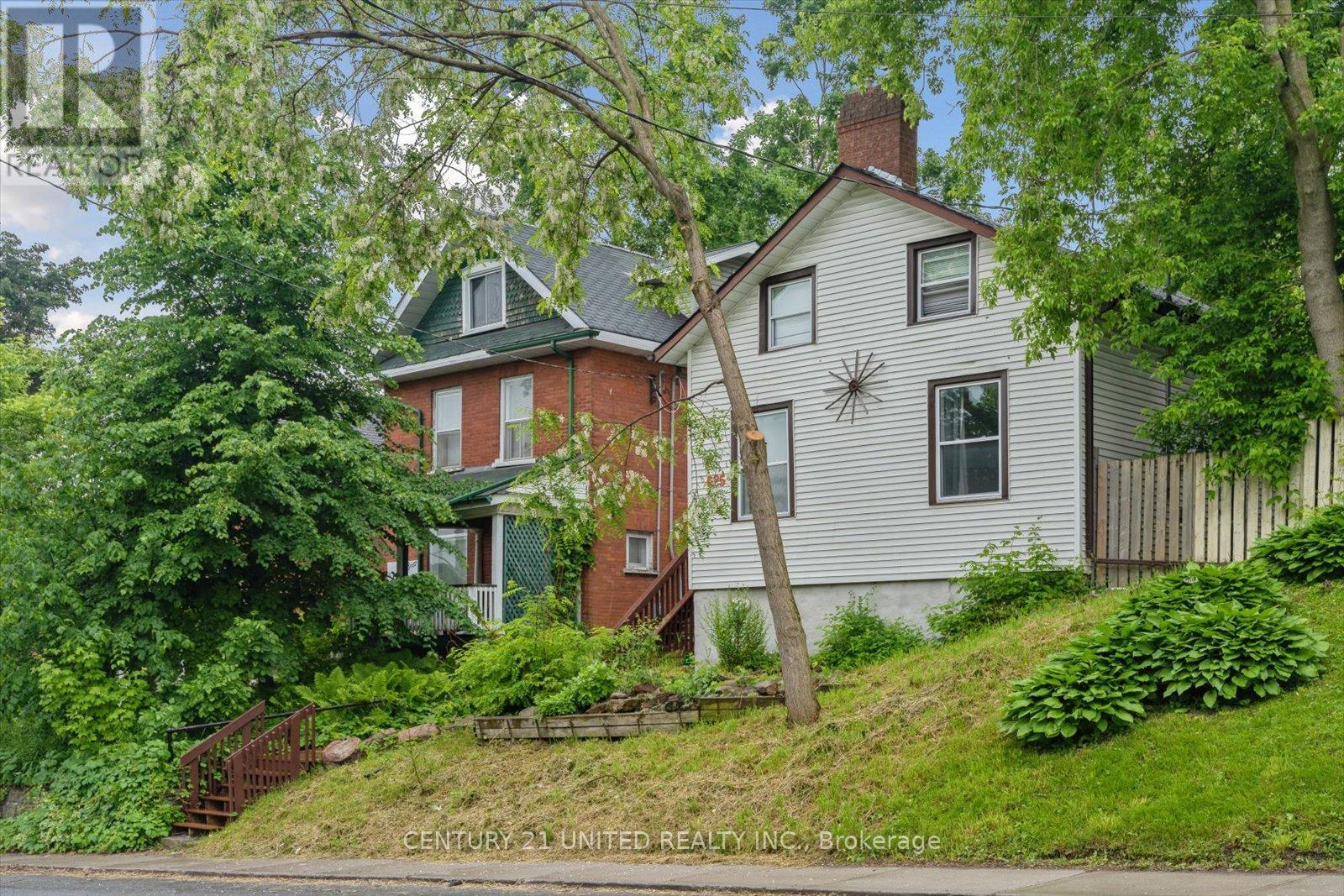 Property at 625 AYLMER STREET N image 4