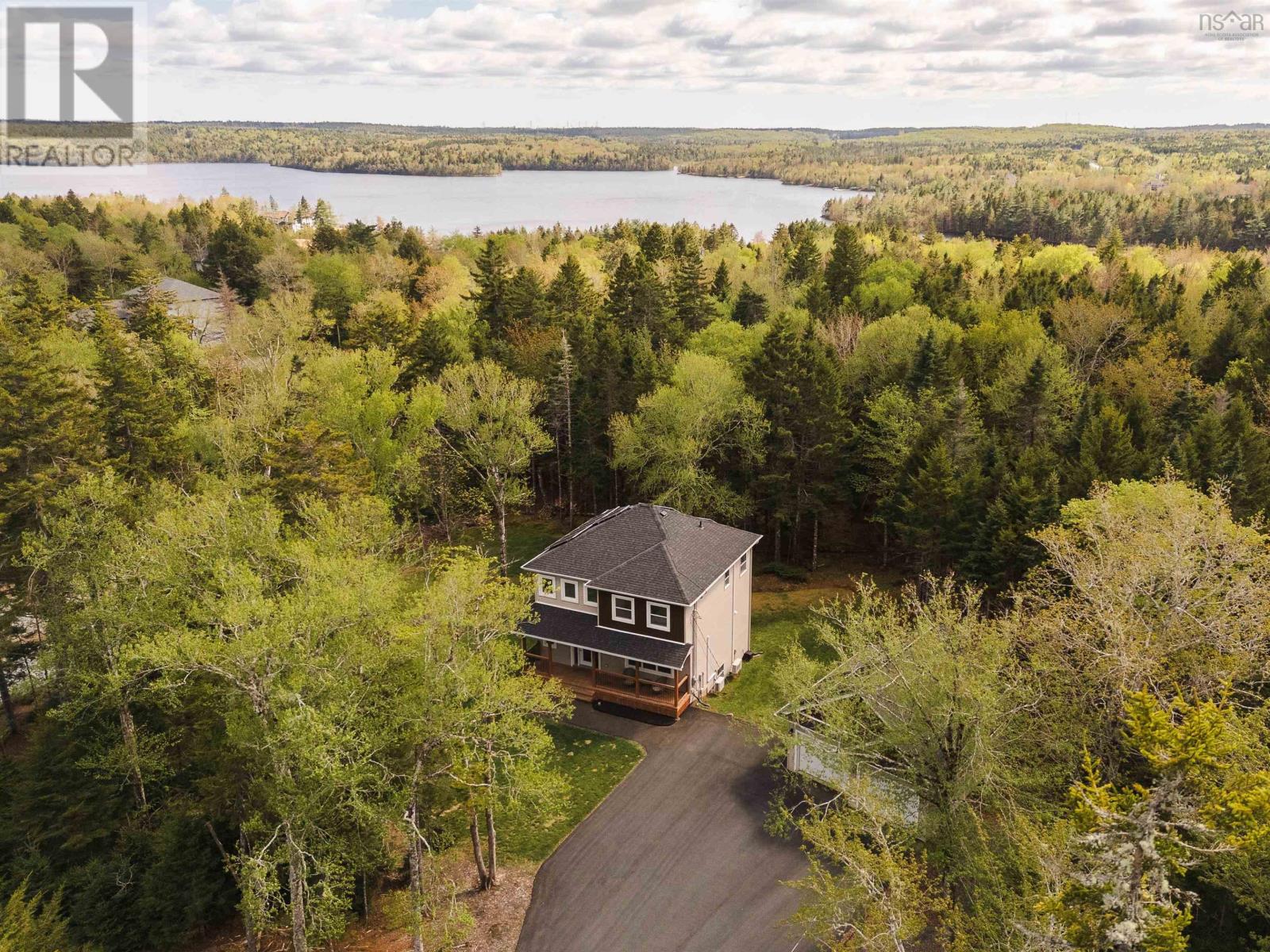 Property at 548 Magenta Drive image 2
