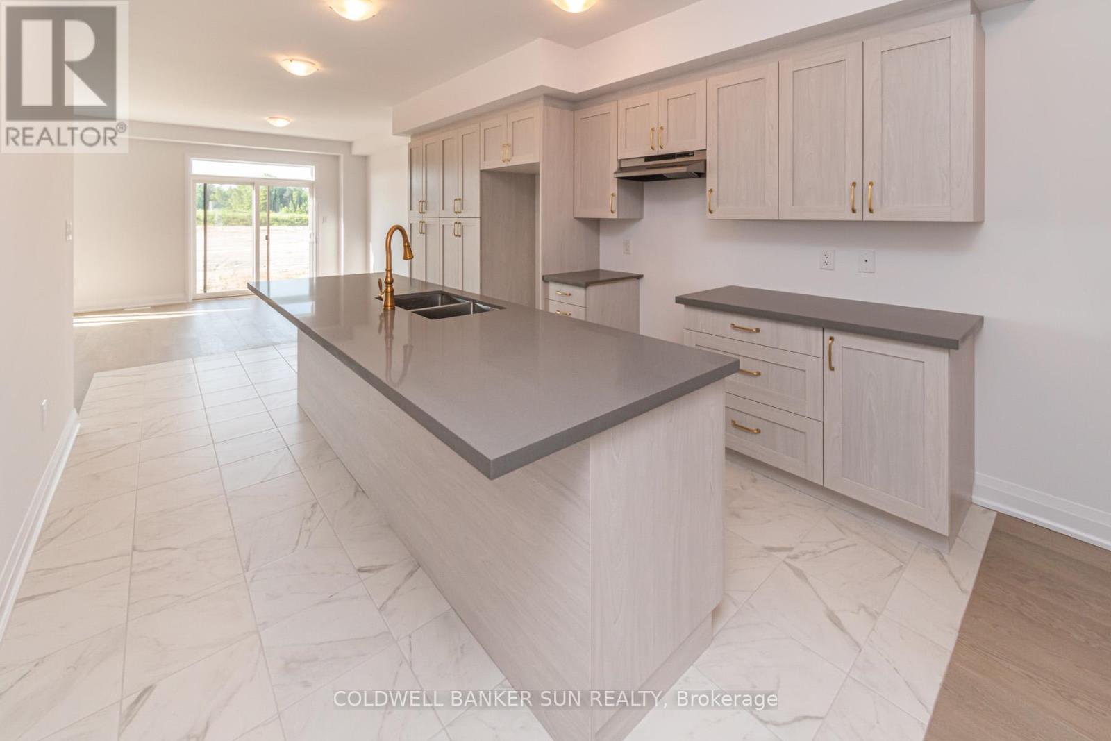 13 Ranch Terrace, Barrie, Ontario  L9J 0Y3 - Photo 6 - S12244076
