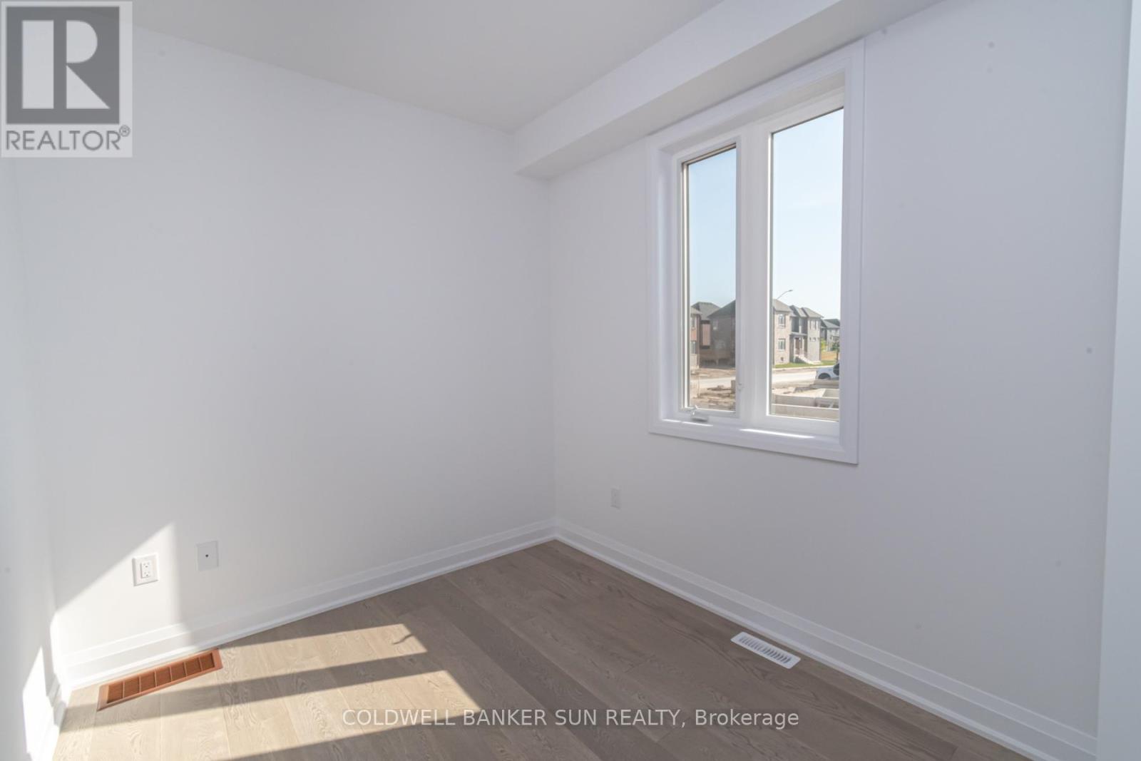 13 Ranch Terrace, Barrie, Ontario  L9J 0Y3 - Photo 16 - S12244076