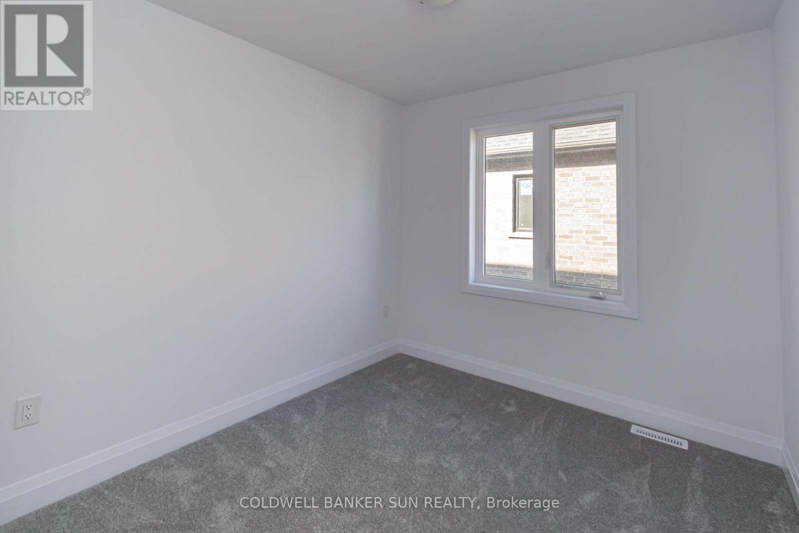 13 Ranch Terrace, Barrie, Ontario  L9J 0Y3 - Photo 25 - S12244076
