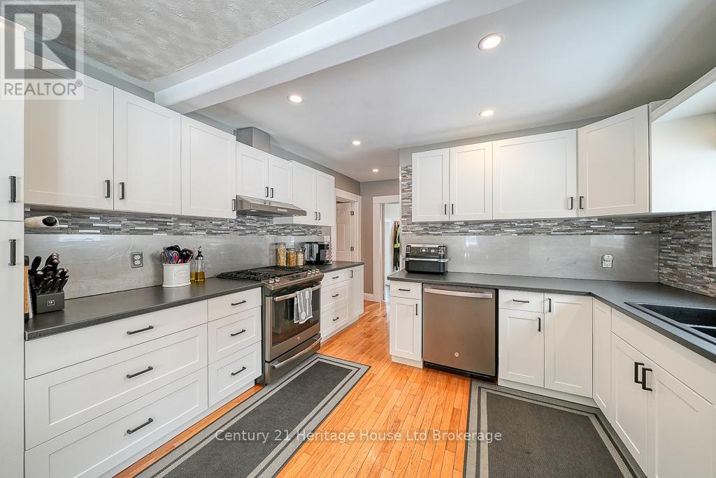 163858 Brownsville Road, South-West Oxford, Ontario  N0L 1C0 - Photo 12 - X12245004
