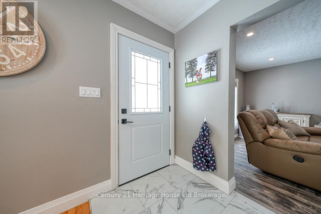 163858 Brownsville Road, South-West Oxford, Ontario  N0L 1C0 - Photo 4 - X12245004