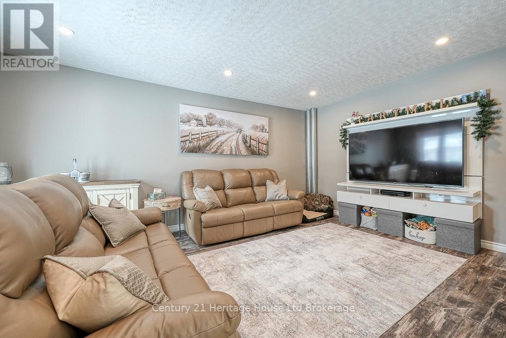 163858 Brownsville Road, South-West Oxford, Ontario  N0L 1C0 - Photo 6 - X12245004