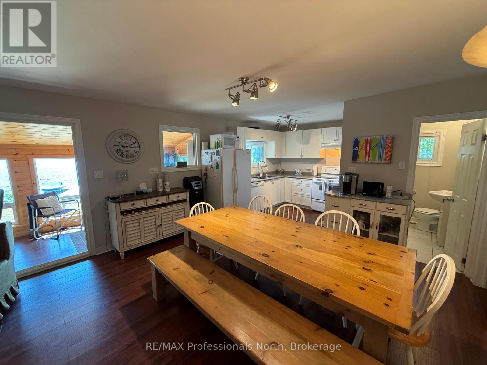 1053 Cheerful Lane, Dysart Et Al (Harcourt), Ontario  K0L 1M1 - Photo 23 - X12244908