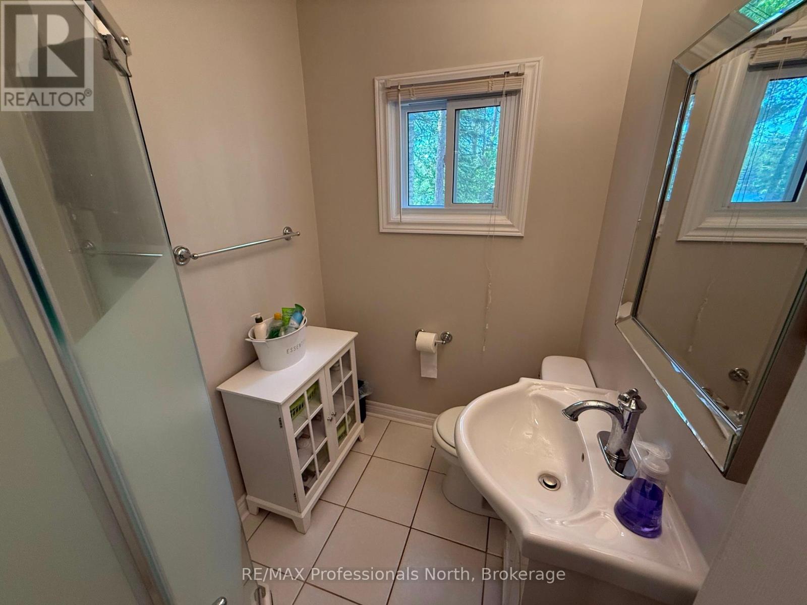 1053 Cheerful Lane, Dysart Et Al (Harcourt), Ontario  K0L 1M1 - Photo 25 - X12244908
