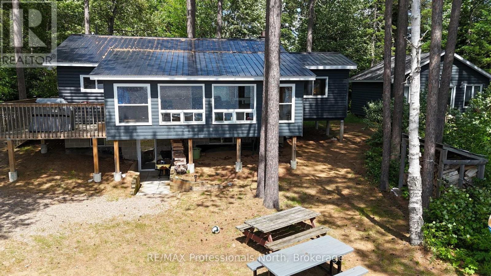 1053 Cheerful Lane, Dysart Et Al (Harcourt), Ontario  K0L 1M1 - Photo 7 - X12244908