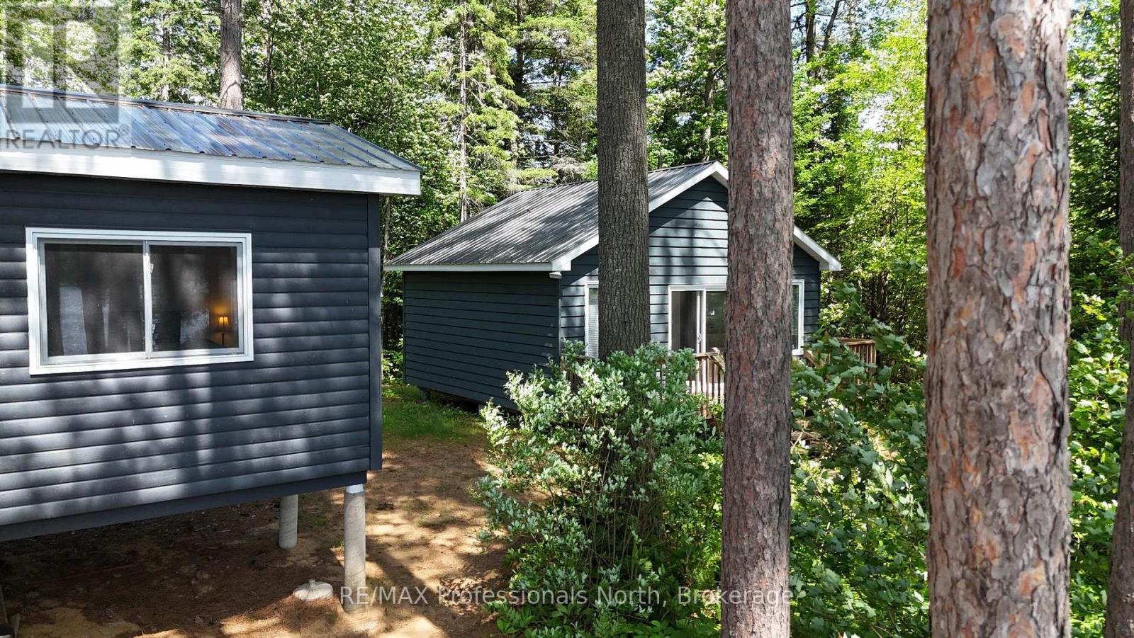 1053 Cheerful Lane, Dysart Et Al (Harcourt), Ontario  K0L 1M1 - Photo 8 - X12244908