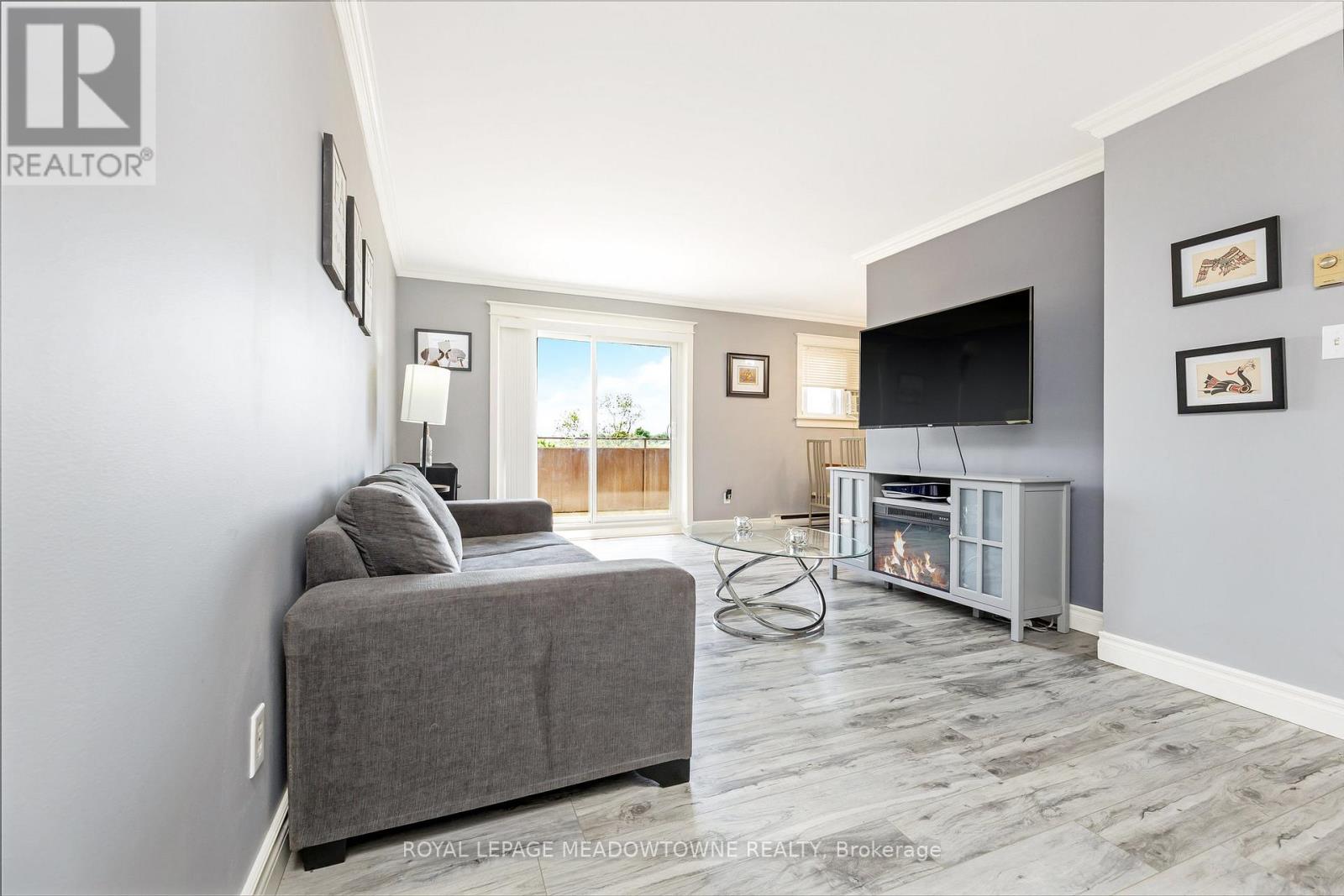 203 - 53 Conroy Crescent, Guelph, Ontario  N1G 2V5 - Photo 14 - X12244842