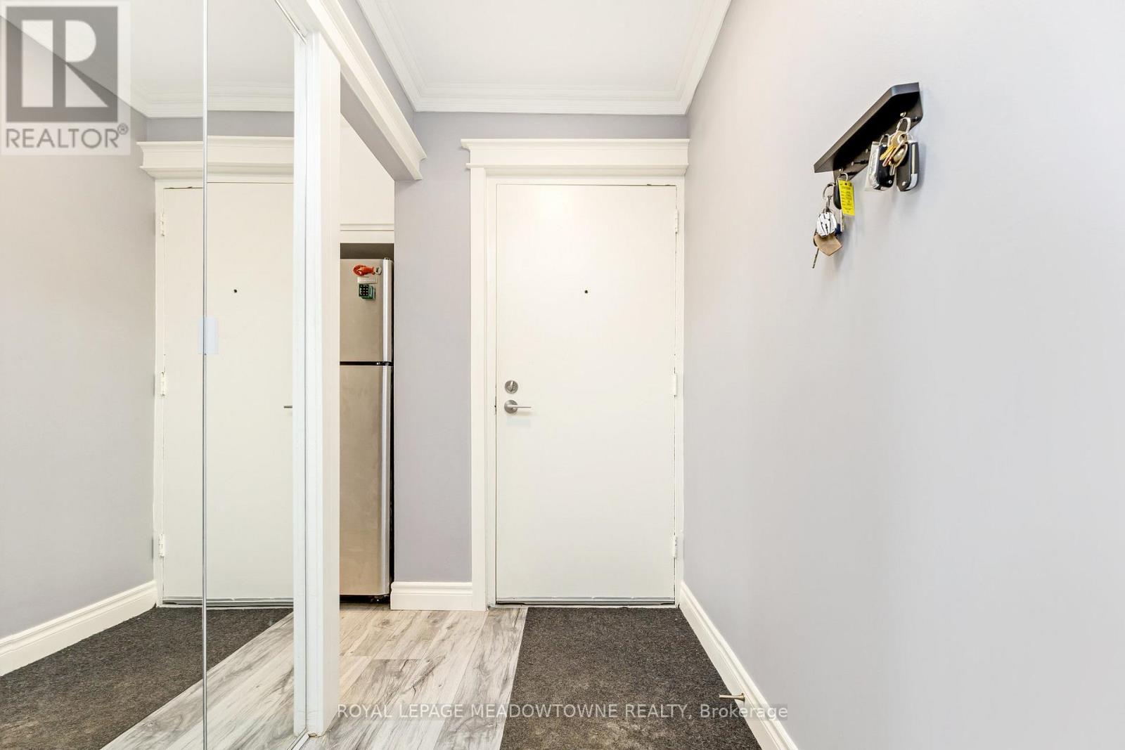 203 - 53 Conroy Crescent, Guelph, Ontario  N1G 2V5 - Photo 6 - X12244842