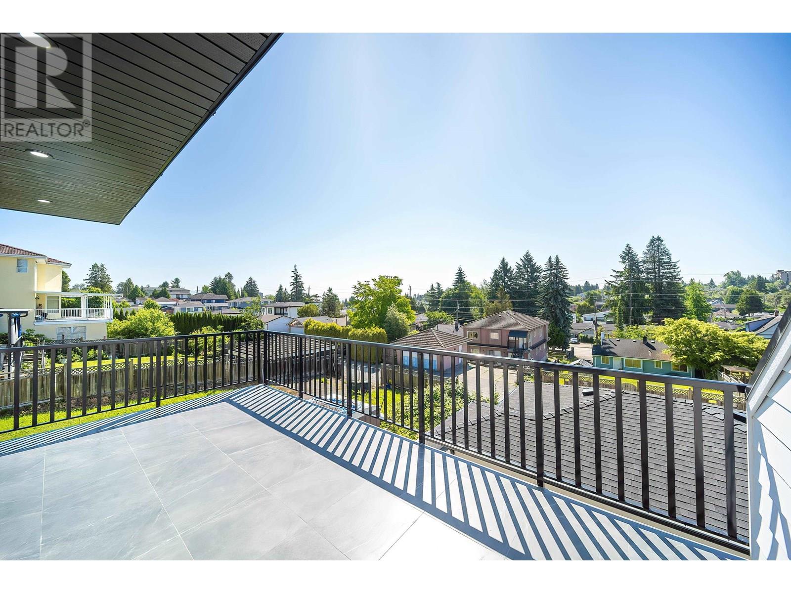 8012 11th Avenue, Burnaby, British Columbia  V3N 2N7 - Photo 28 - R3018487