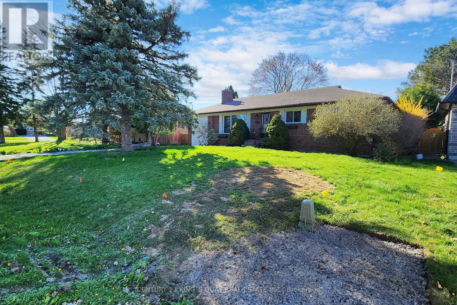 Property at 4 HONEYBOURNE CRESCENT image 2