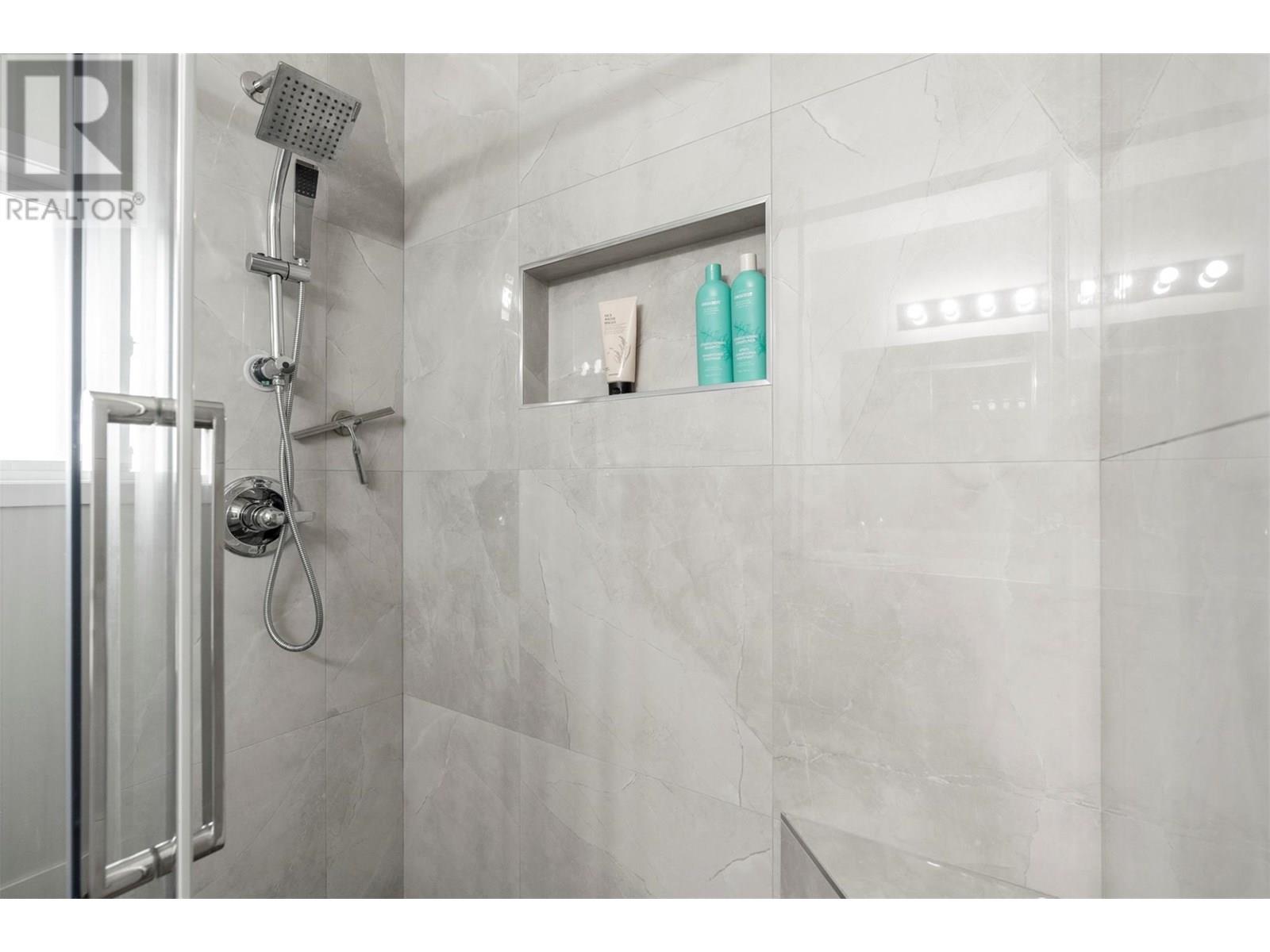 2260 Okanagan Street, Armstrong, British Columbia  V4Y 0B7 - Photo 26 - 10353499