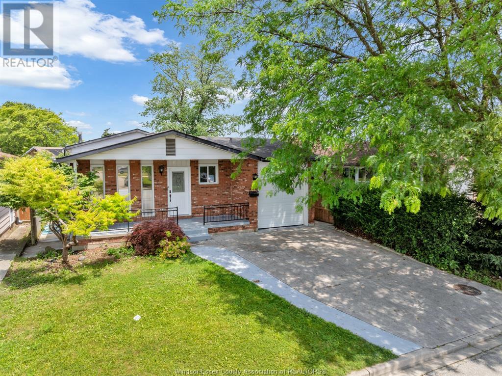 Property at 2860 GARVEY image 3