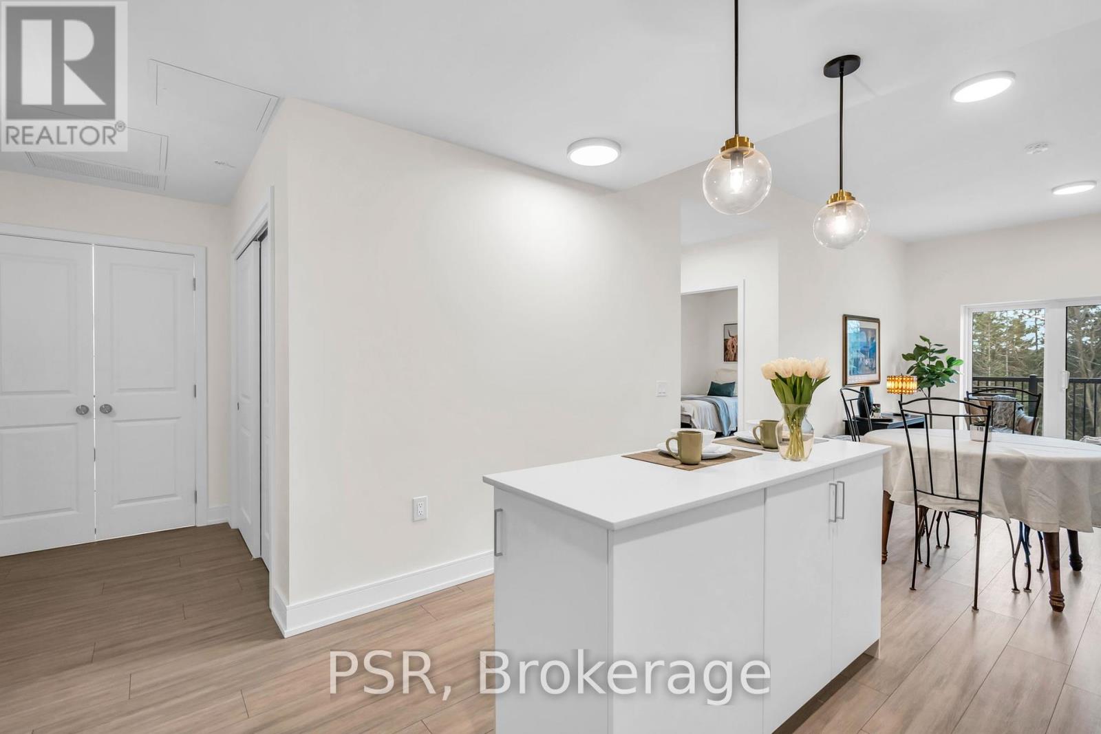 309 - 121 Mary Street, Clearview, Ontario  L0M 1G0 - Photo 13 - S12245037