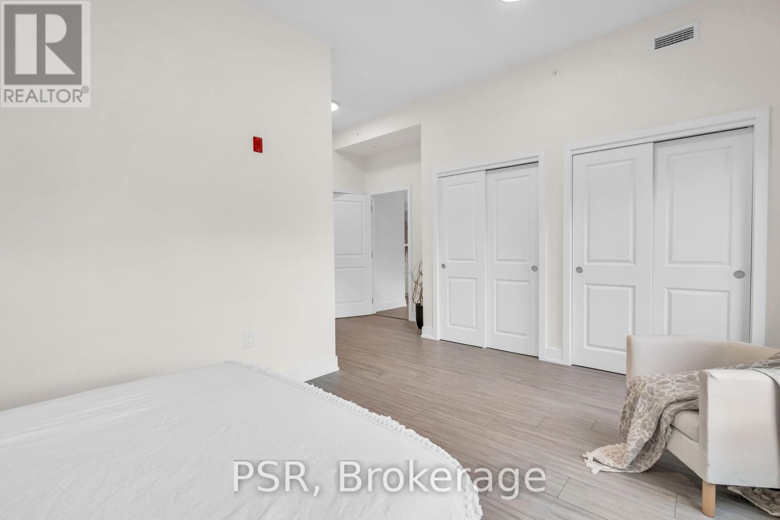 309 - 121 Mary Street, Clearview, Ontario  L0M 1G0 - Photo 25 - S12245037