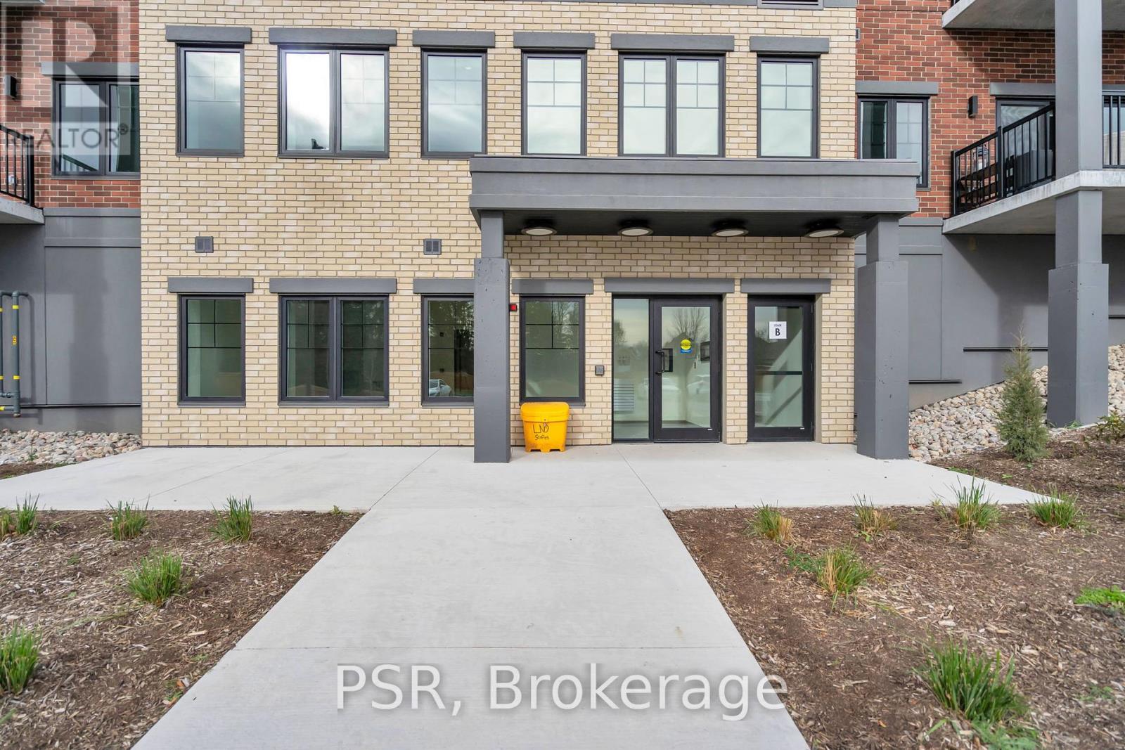 309 - 121 Mary Street, Clearview, Ontario  L0M 1G0 - Photo 4 - S12245037