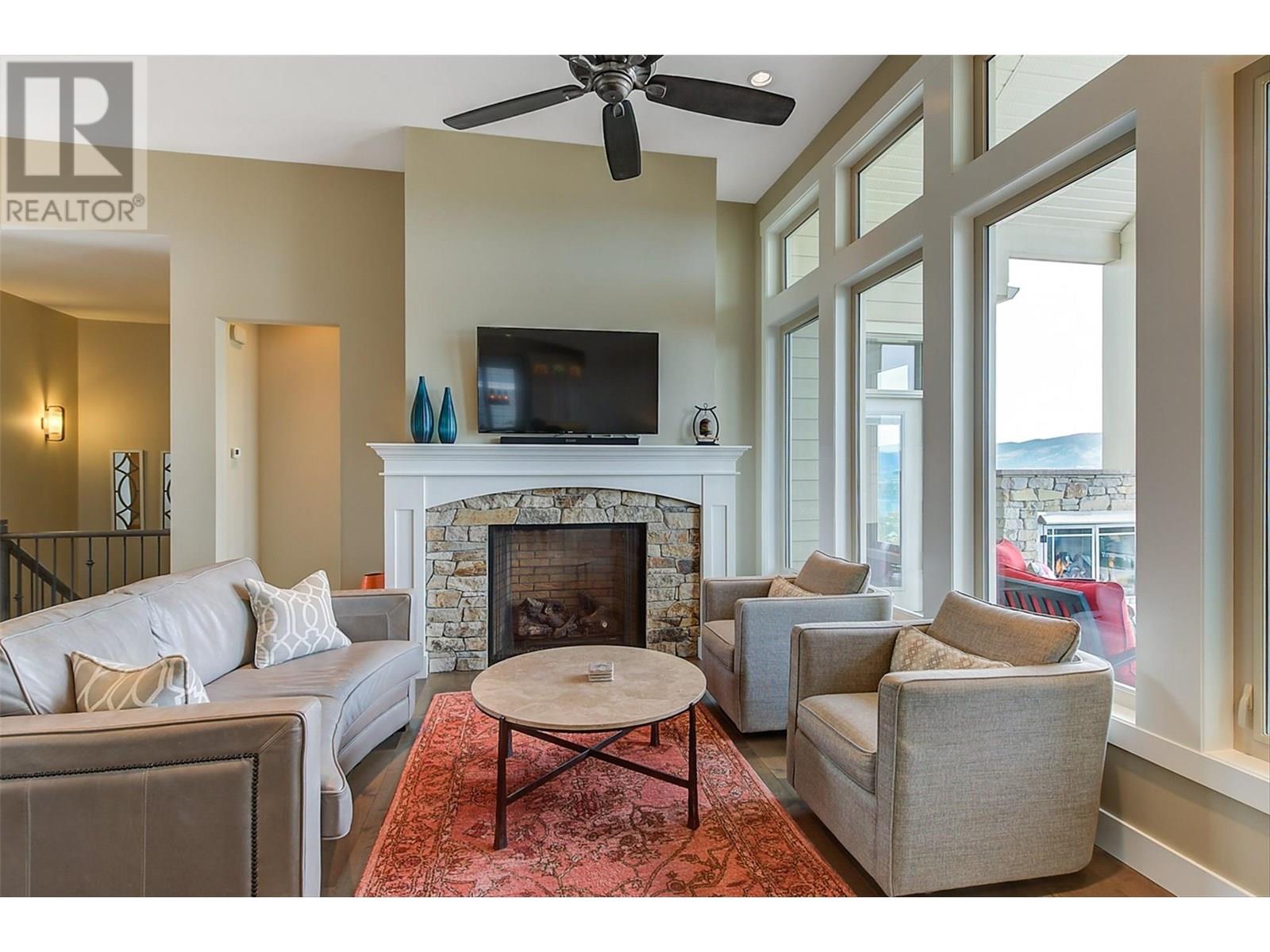 Property at 440 Lakepointe Drive image 1