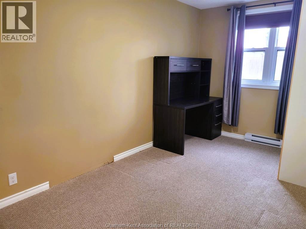 12 Montgomery Drive Unit# C102, Wallaceburg, Ontario  N8A 5B5 - Photo 11 - 25016121