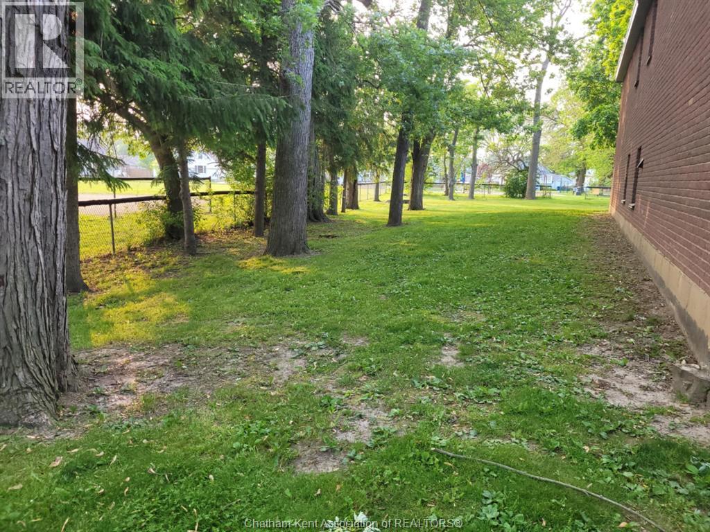 12 Montgomery Drive Unit# C102, Wallaceburg, Ontario  N8A 5B5 - Photo 15 - 25016121