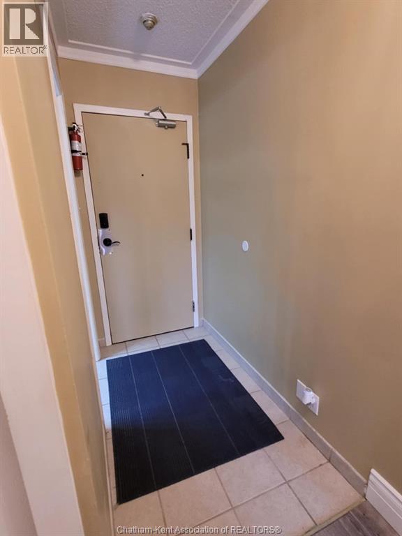 12 Montgomery Drive Unit# C102, Wallaceburg, Ontario  N8A 5B5 - Photo 3 - 25016121